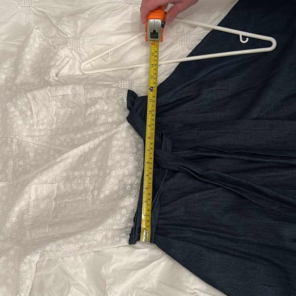 wrap around jean /eyelet lace dress, little floral detail in the top - Picture 11 of 11